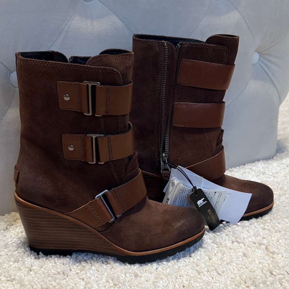 New Sorel waterproof brown wedge ankle boots 9.5” tall zipper buckle 3.25” sz 7